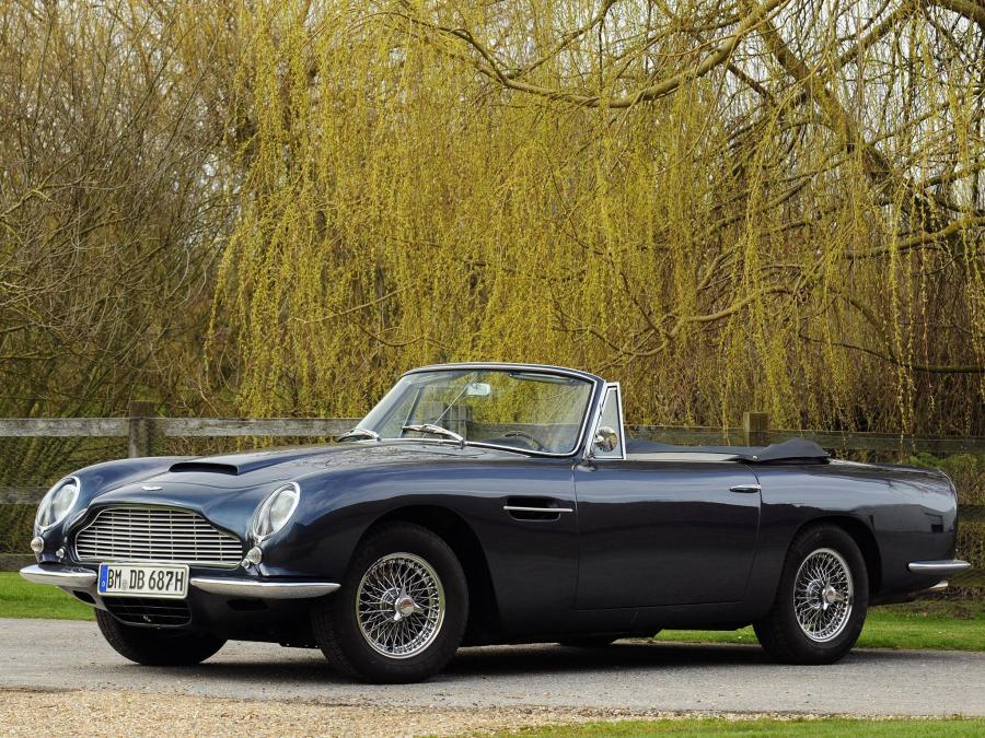  Aston Martin DB6 Volante 1967 года  (фото 1 из 9)